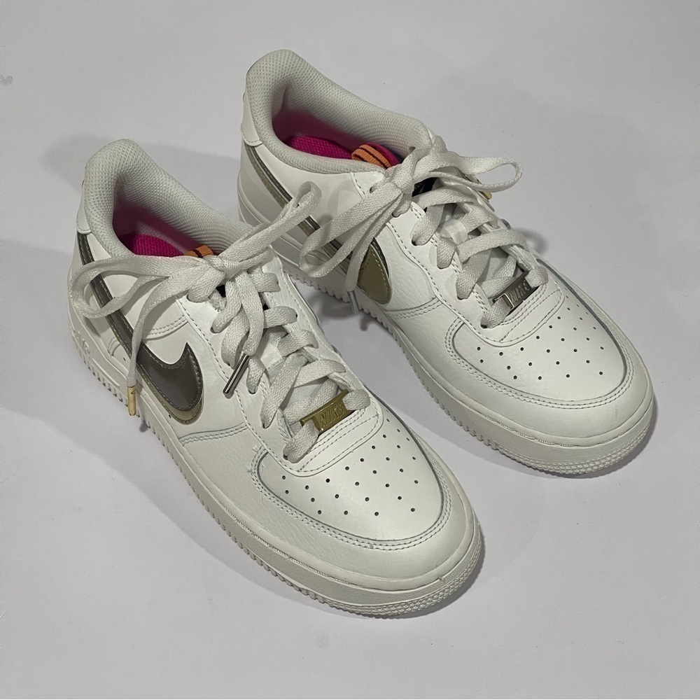 Nike Girls Air Force 1 LV8 Casual Shoes (DH9595-001) Youth - White Sz 6 - Picture 4 of 12